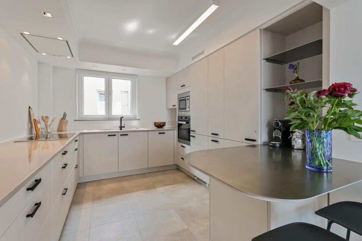 Huswell - Panoramic Seaview Apartment In 'T Zoute Knokke-Heist Ngoại thất bức ảnh