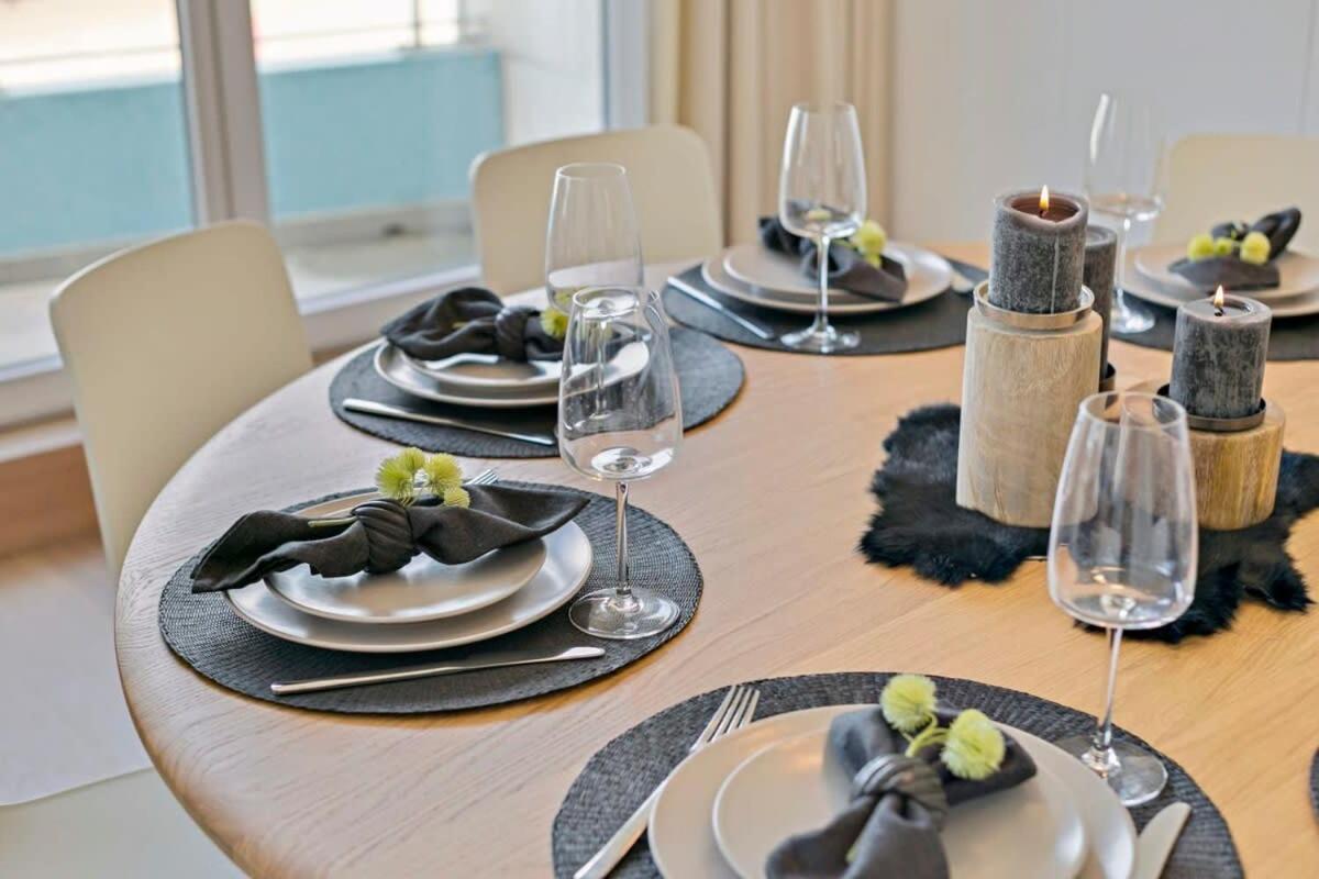 Huswell - Panoramic Seaview Apartment In 'T Zoute Knokke-Heist Ngoại thất bức ảnh